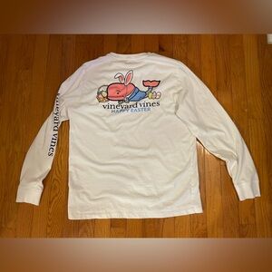 Vineyard vines
Easter edition
Crew neck